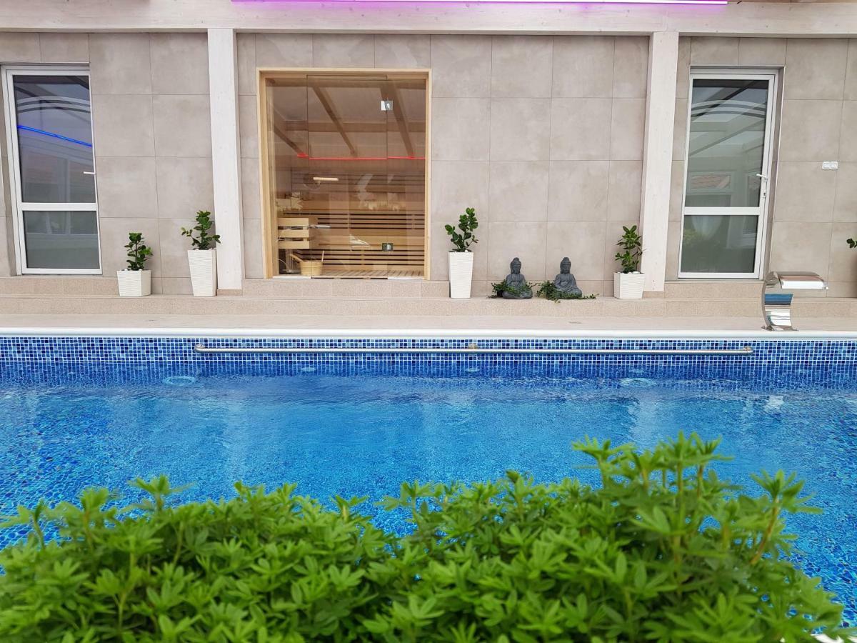 ريفال Willa Rawia 2 المظهر الخارجي الصورة